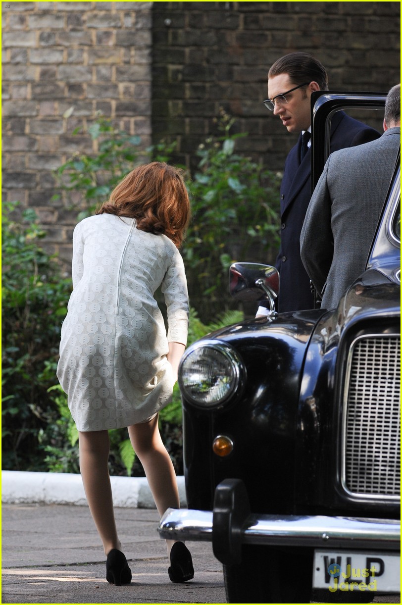 emily browning tom hardy legend filming london 16
