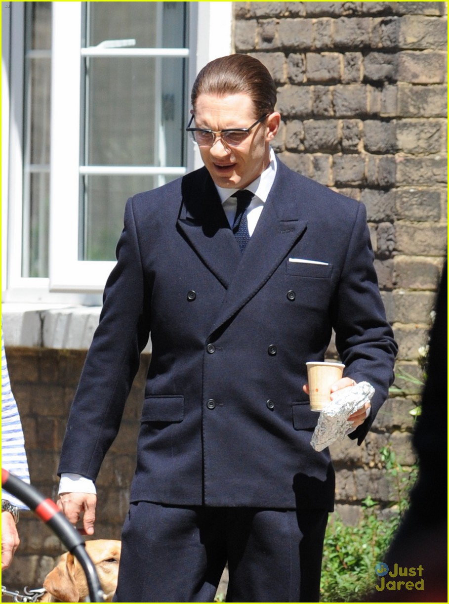 emily browning tom hardy legend filming london 29