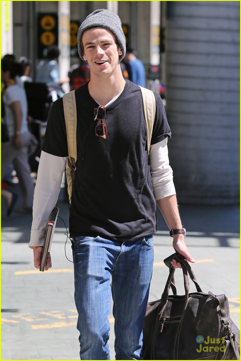 grant gustin back vancouver after comic con 08
