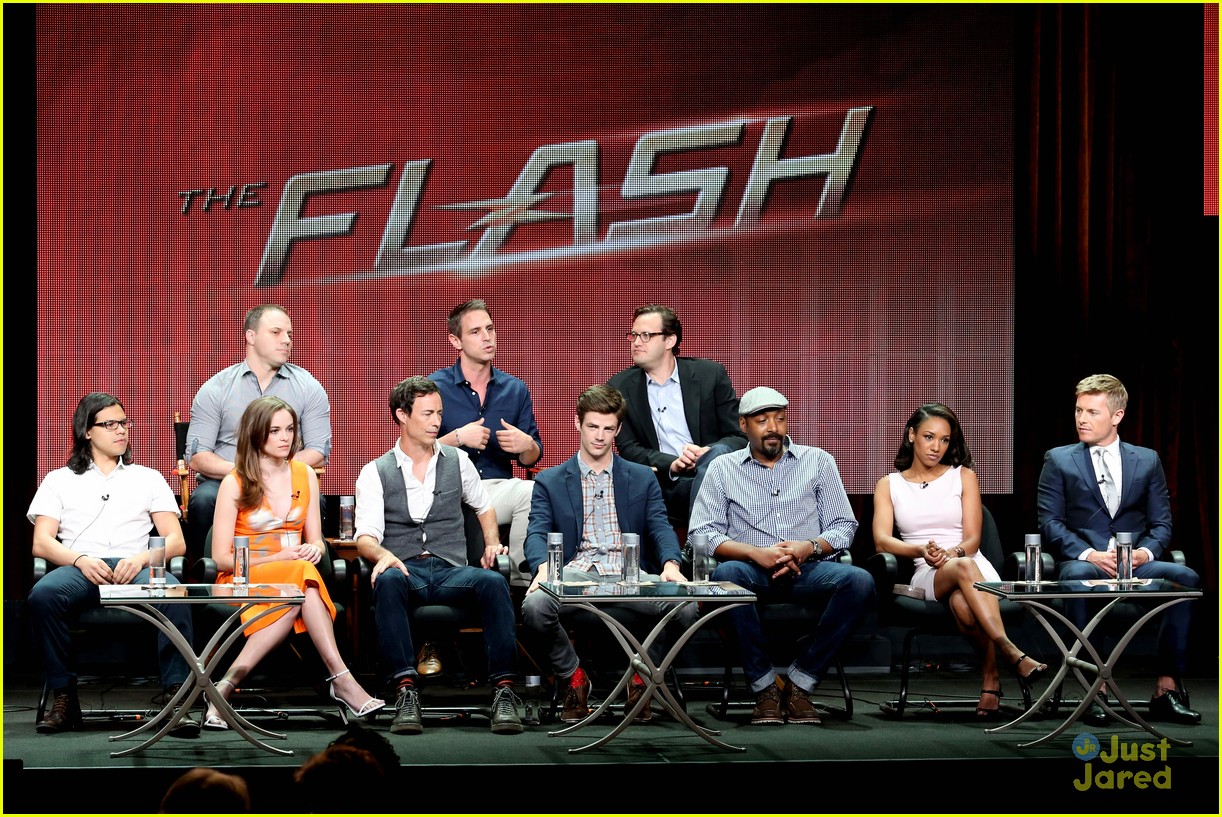 grant gustin the flash tca panel party 03