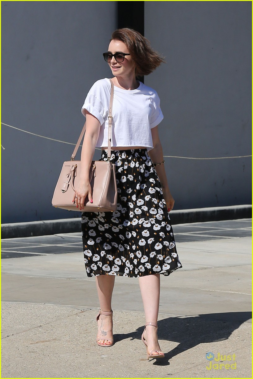 lily collins salon stop before holiday 12