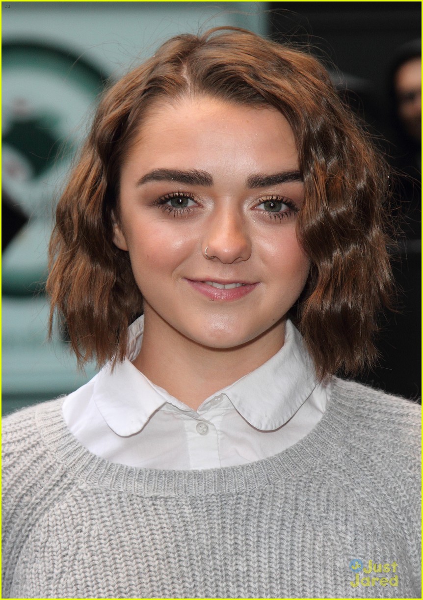 maisie williams hopes play badass female characters 05