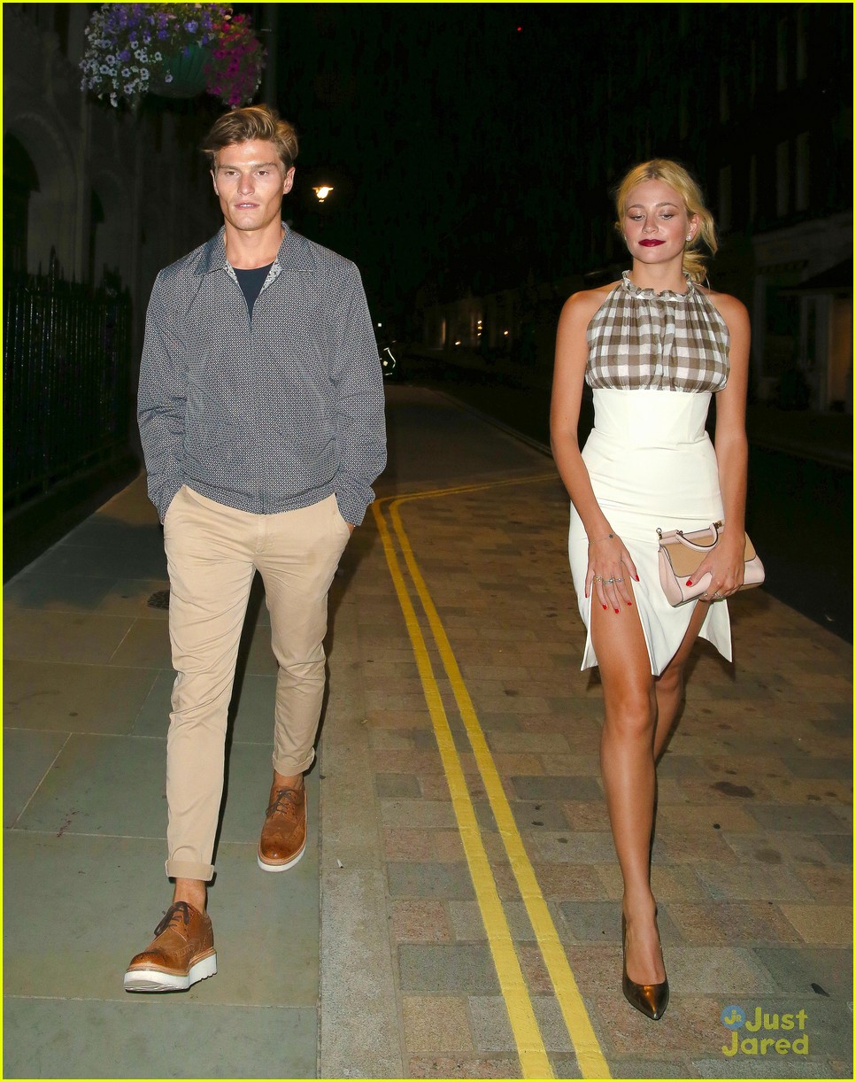 pixie lott oliver cheshire chiltern firehouse outing 11