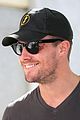 stephen amell flash hat caity sdcc spotting 08