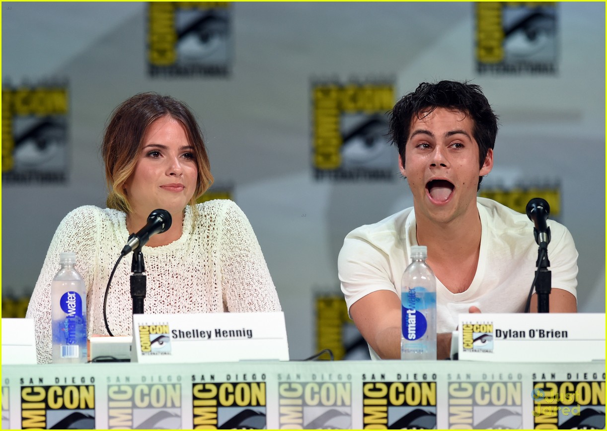 tyler posey dylan obrien sdcc reunion 05