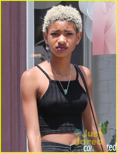 willow smith loves to watch gravity falls 02