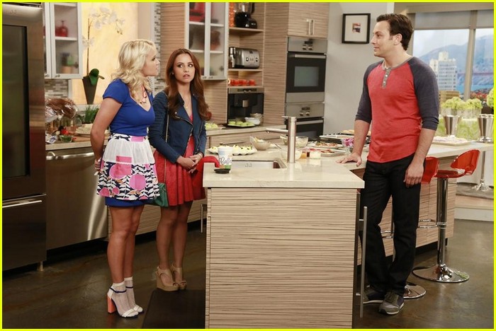 emily osment gabi pregnant young hungry stills 05