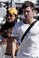 zac efron michelle rodriguez boat italy vacation 04
