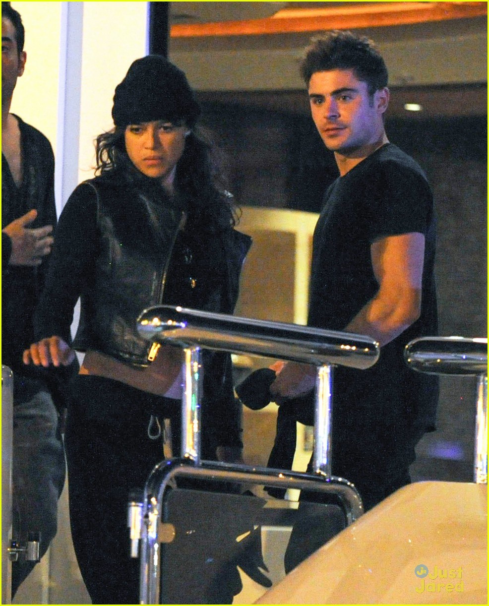 zac efron joins michelle rodriguez on the yacht in ibiza 01