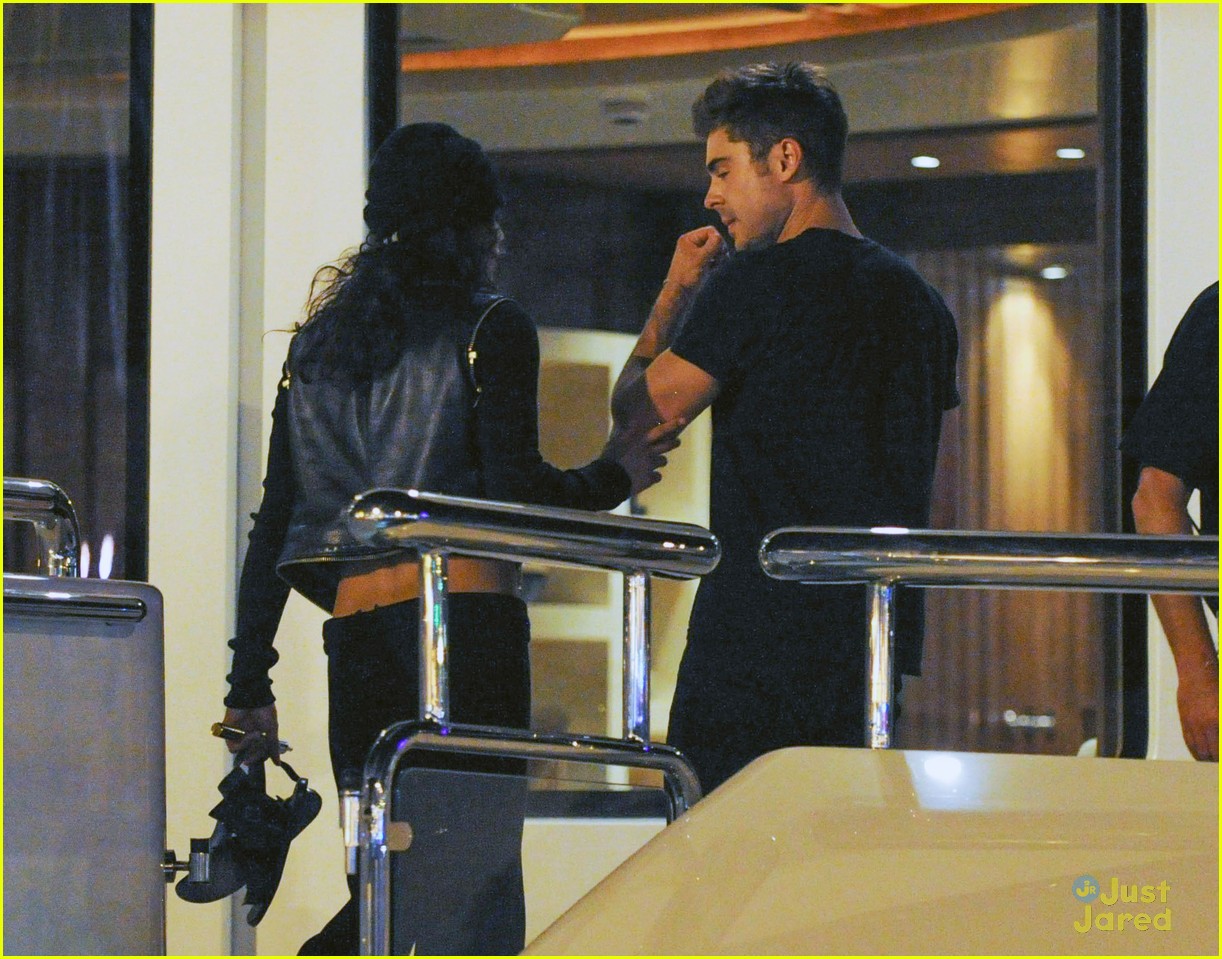 zac efron joins michelle rodriguez on the yacht in ibiza 09