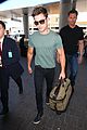 zac efron muscles cant be ignored at lax airport 21