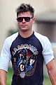 zac efron works on his fitness with gianluca vacchi 06