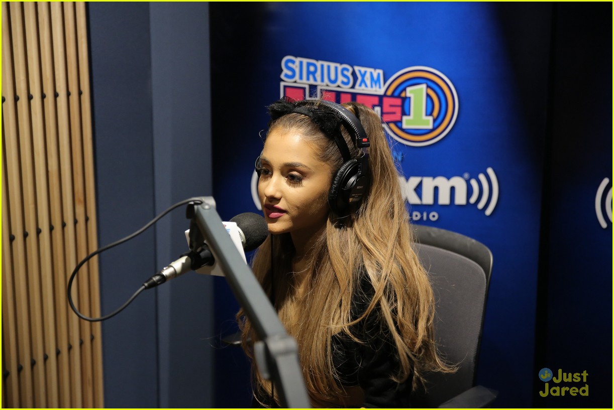 ariana grande talks about abruptly ending a fan meet and greet 01