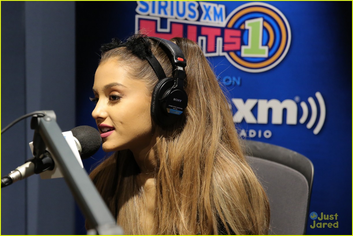 ariana grande talks about abruptly ending a fan meet and greet 09