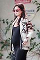 rachel bilson wears a form fitting dress to accentuate her baby bump 02