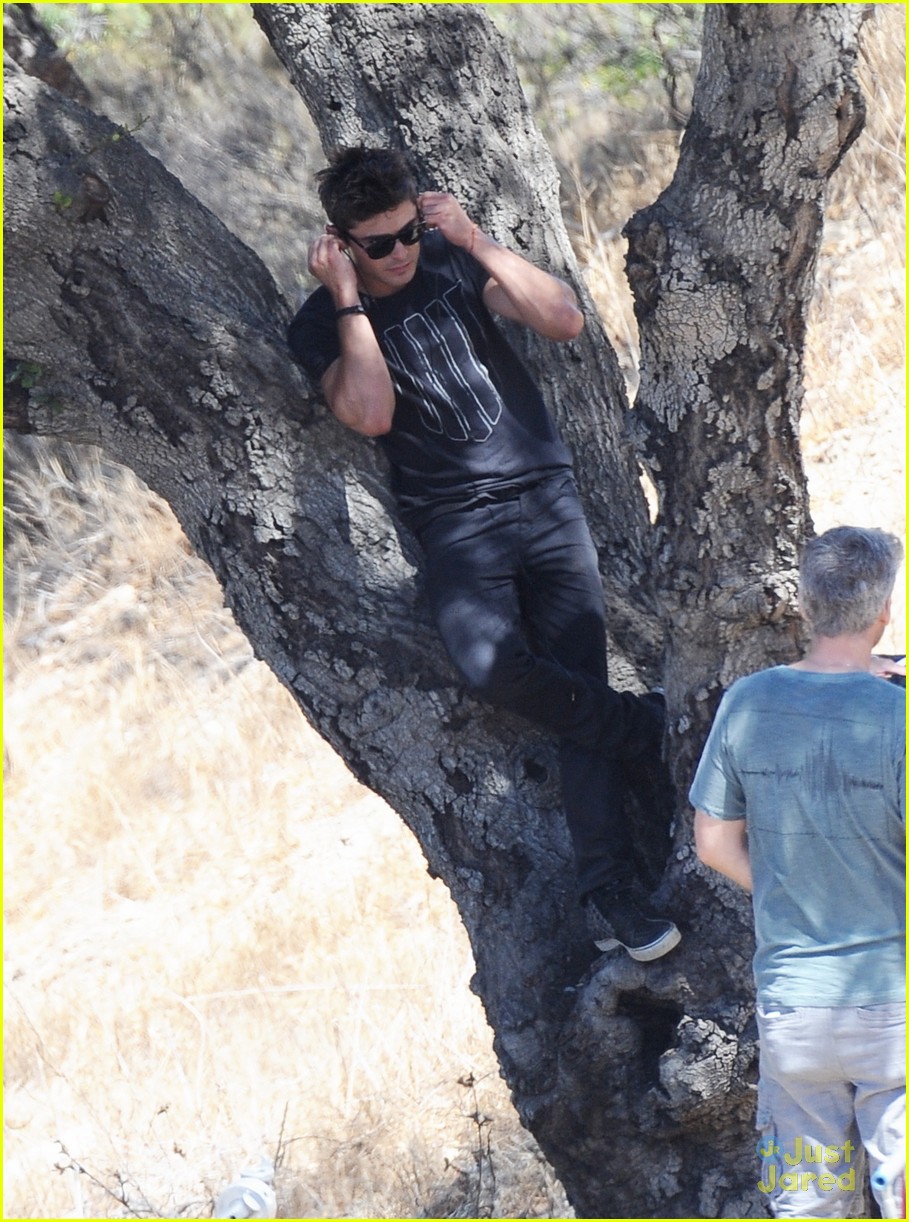zac efron tree desert we are your friends set 01