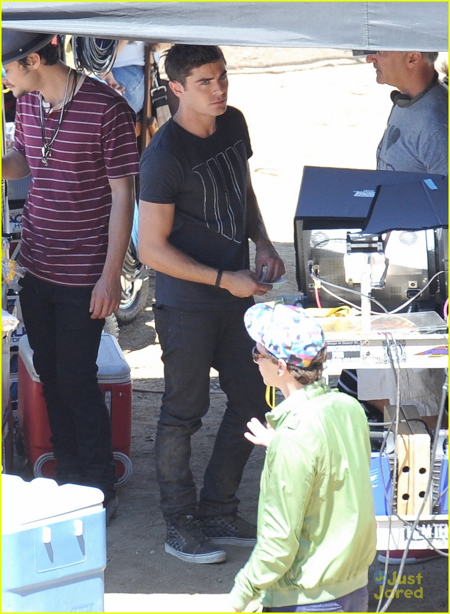 zac efron tree desert we are your friends set 09