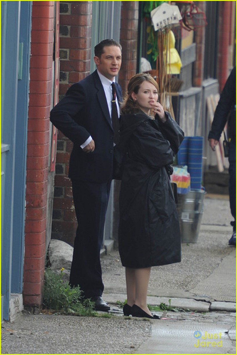 emily browning plaid legend filming london 01