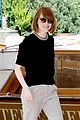 emma stone andrew garfield arm in arm lunch venice 05