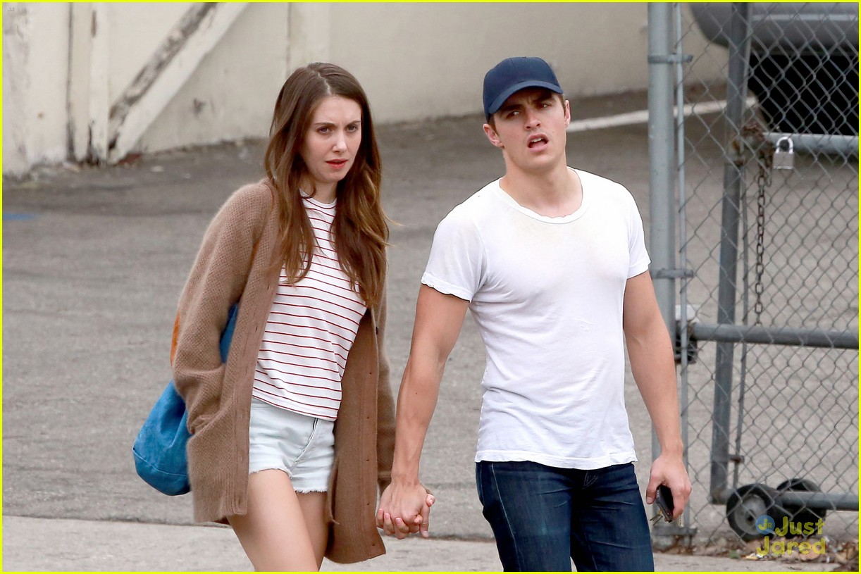 dave franco girlfriend alison brie hold hands 09