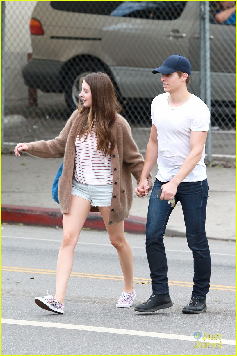dave franco girlfriend alison brie hold hands 21