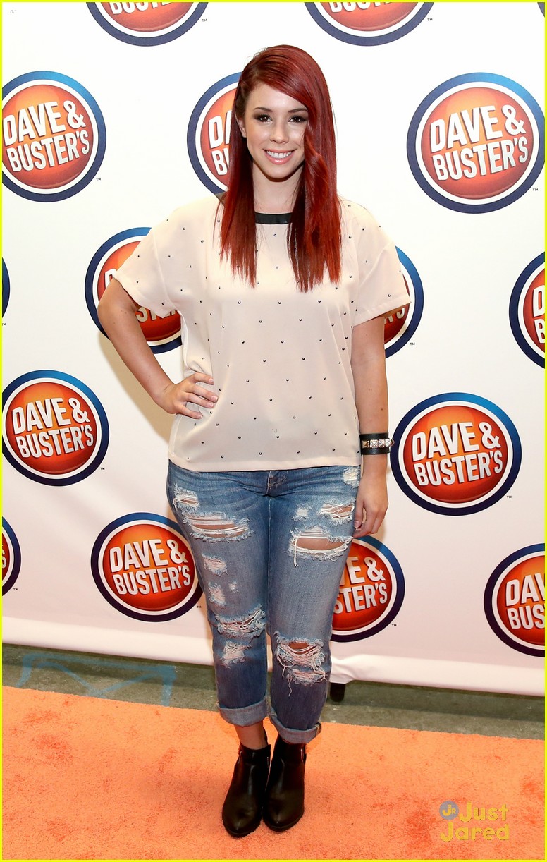 greer grammer shenae grimes more dave busters opening 03