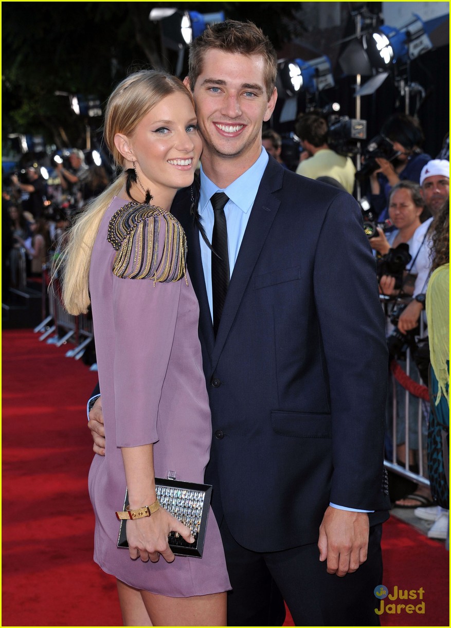 heather morris engaged to taylor hubbell 04