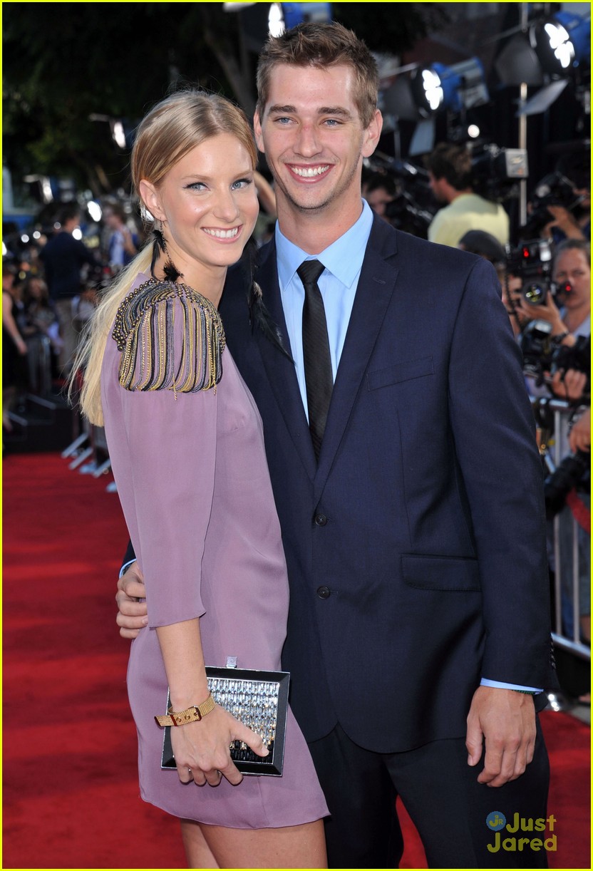 heather morris engaged to taylor hubbell 10