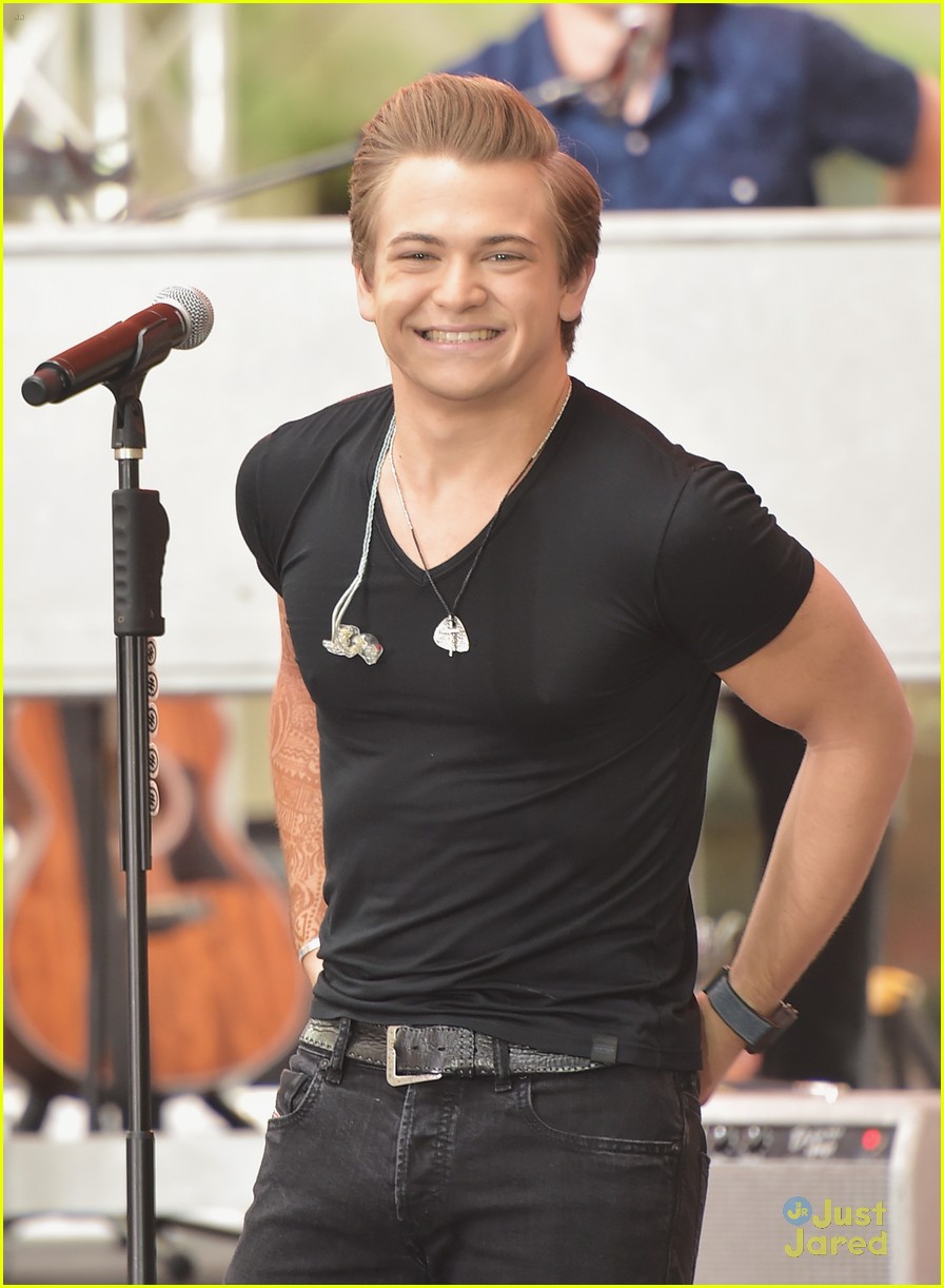 hunter hayes gets inked tattoo tour 14