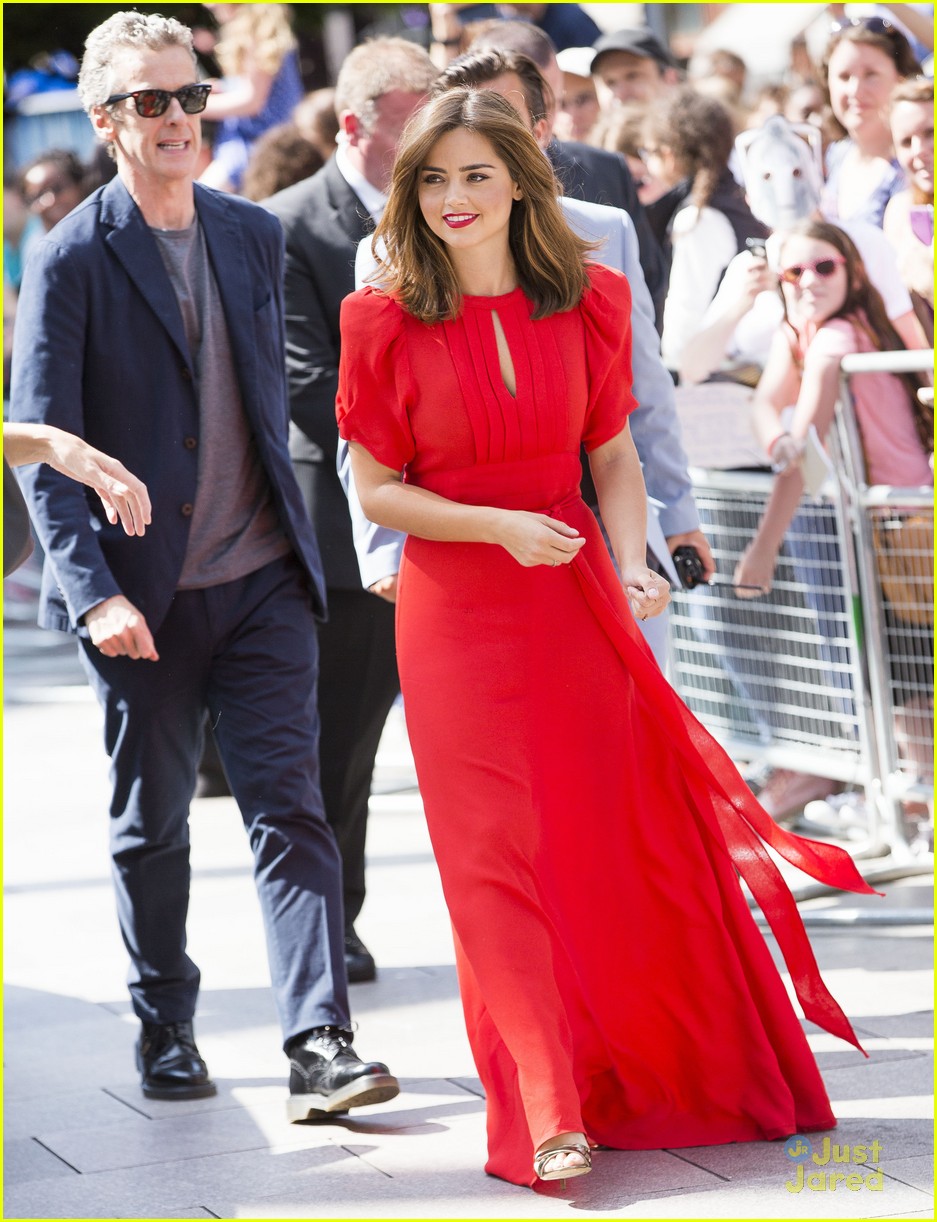 jenna coleman peter capaldi doctor who cardiff event 01