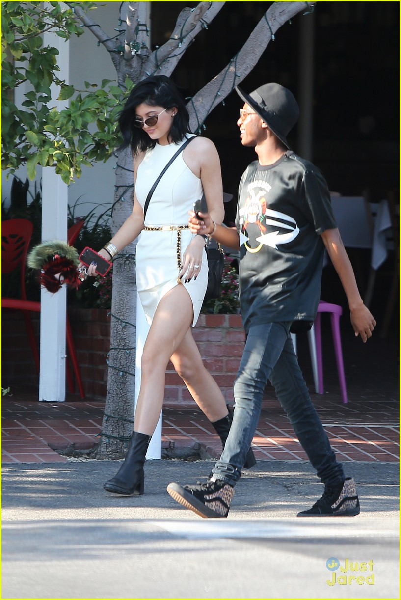 kylie jenner kendall concert sofia richie lunch 27