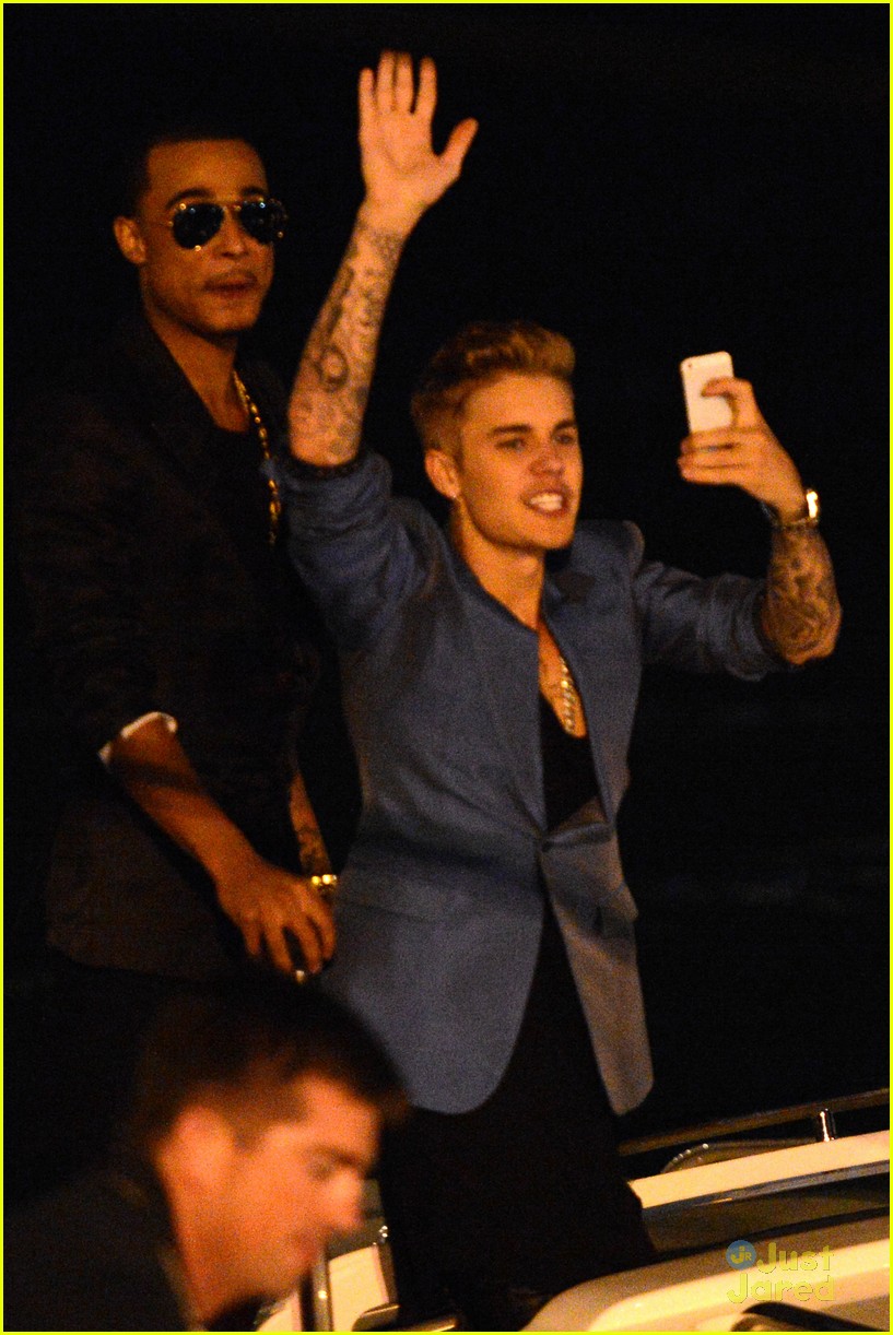justin bieber nap dressed up night out ibiza 17
