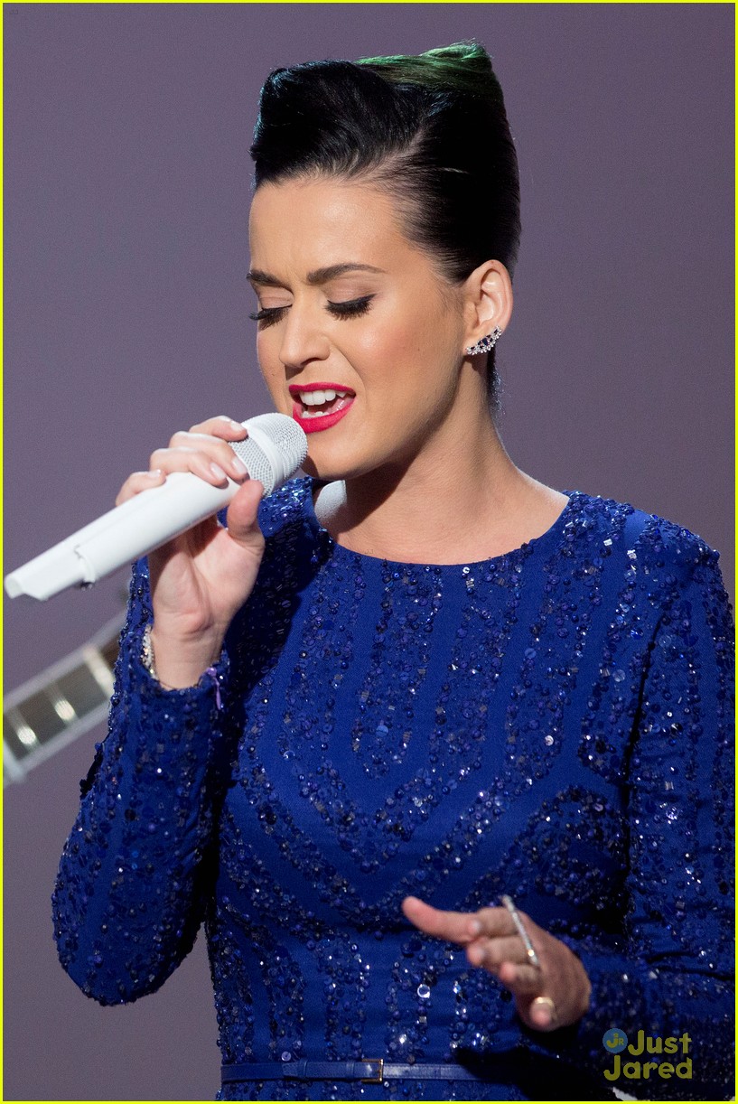 katy perry sang for the president first lady last night 12