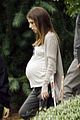 anna kendrick the hollars film set baby bump pregnant 02