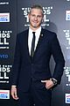 alexander ludwig cleans up nicely for when the game stands tall hollywood premiere 12