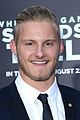 alexander ludwig cleans up nicely for when the game stands tall hollywood premiere 20