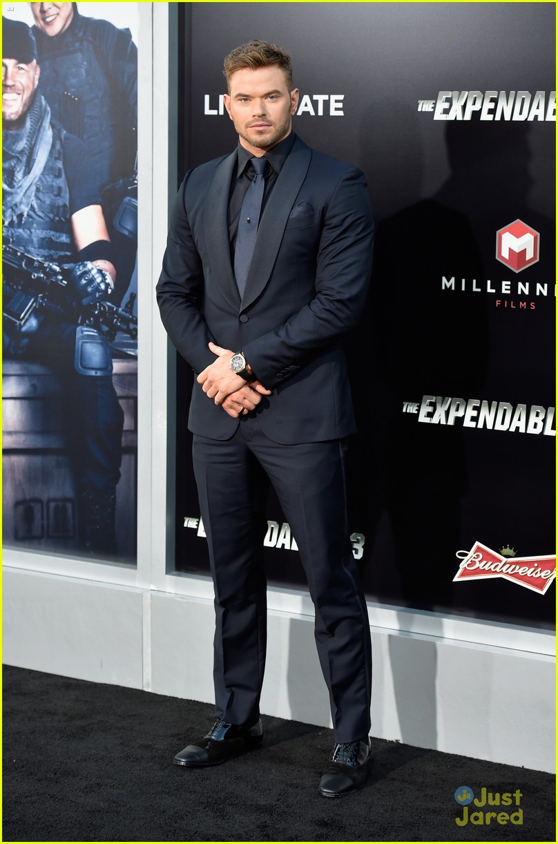 kellan lutz chord overstreet expendables 3 hollywood 01