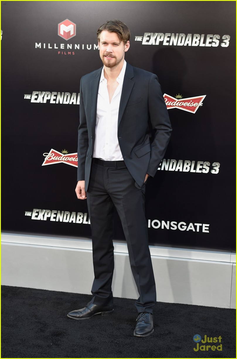 kellan lutz chord overstreet expendables 3 hollywood 04