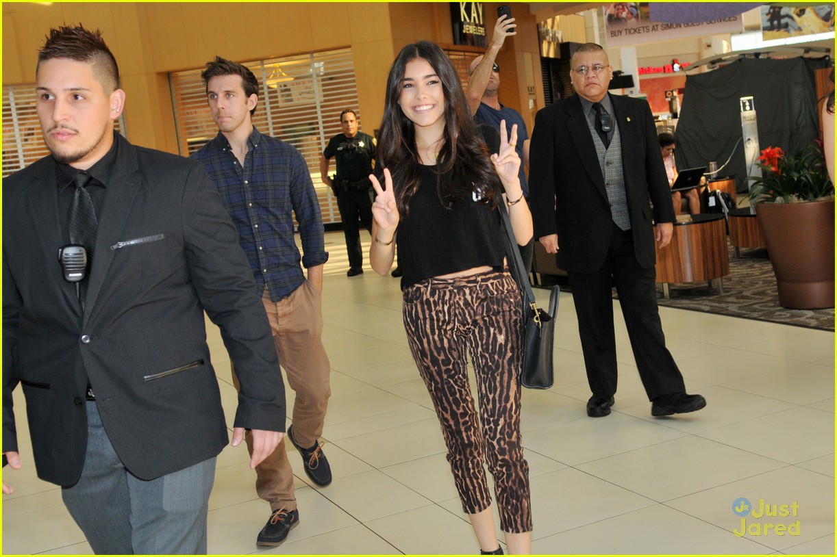 madison beer mac store appearance orlando 10