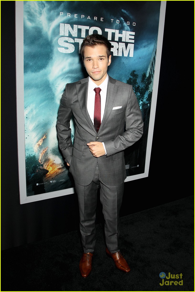 nathan kress jeremy sumpter into the storm nyc premiere 04
