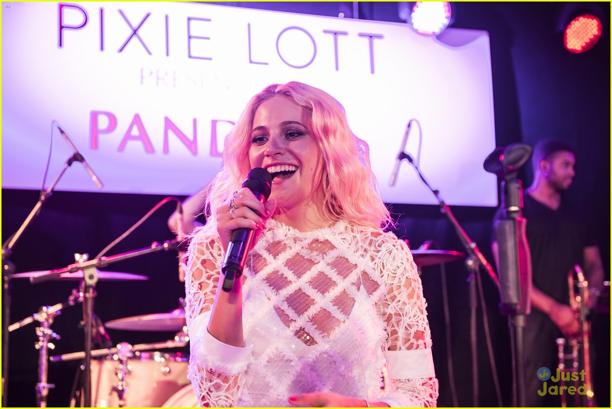 pixie lott outfit switch album launch performance 25
