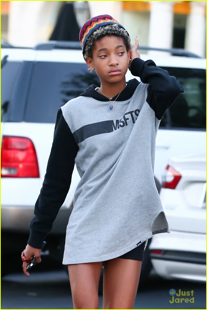 willow smith reps jadens clothing line 13
