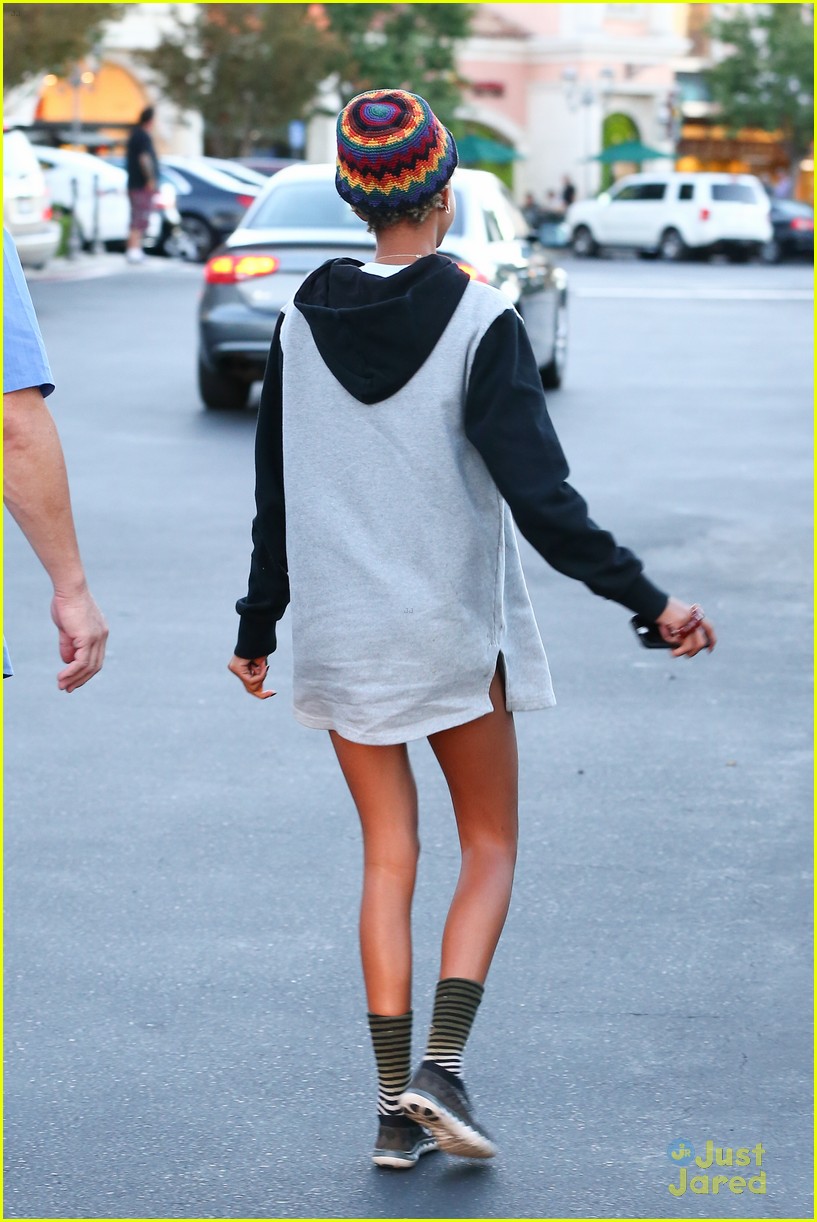 willow smith reps jadens clothing line 16