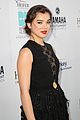 hailee steinfeld llama poses pre emmy party 02