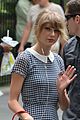 taylor swift pinkberry park nyc 01