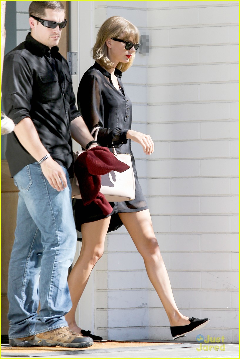 taylor swift steps out after near run in with john mayer 03