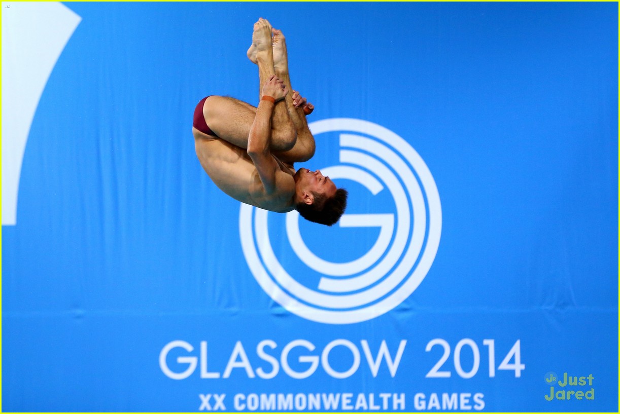 tom daley wins gold at commonwealth games 18