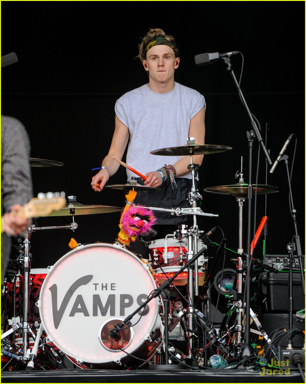 the vamps fusion festival day one performance 03
