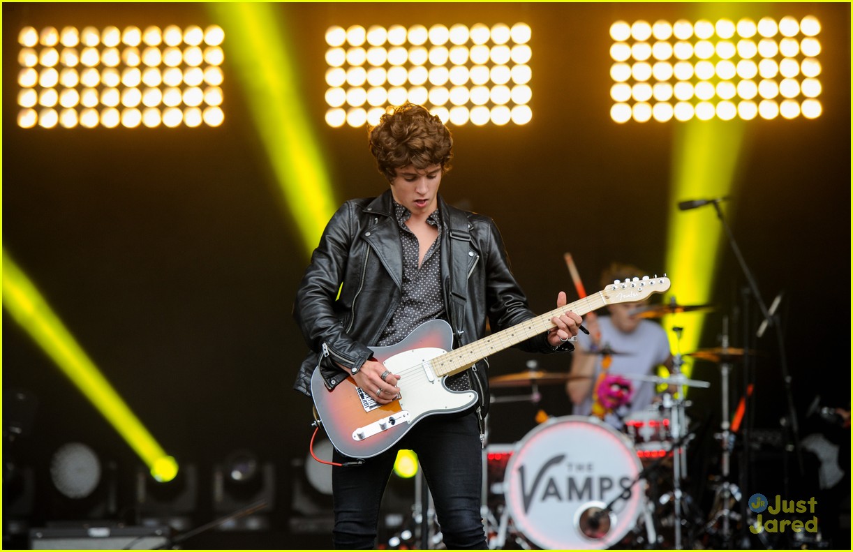 the vamps fusion festival day one performance 09