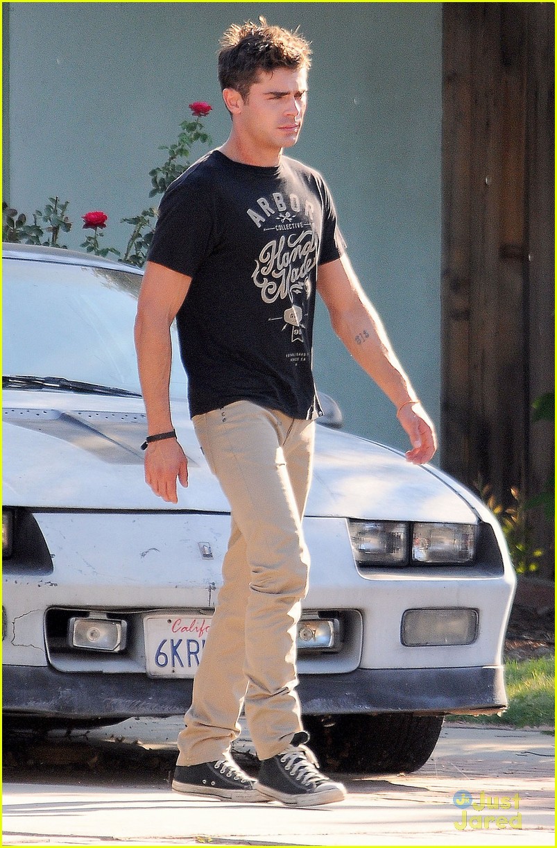 zac efron gets roughed up on we are your friends set 10